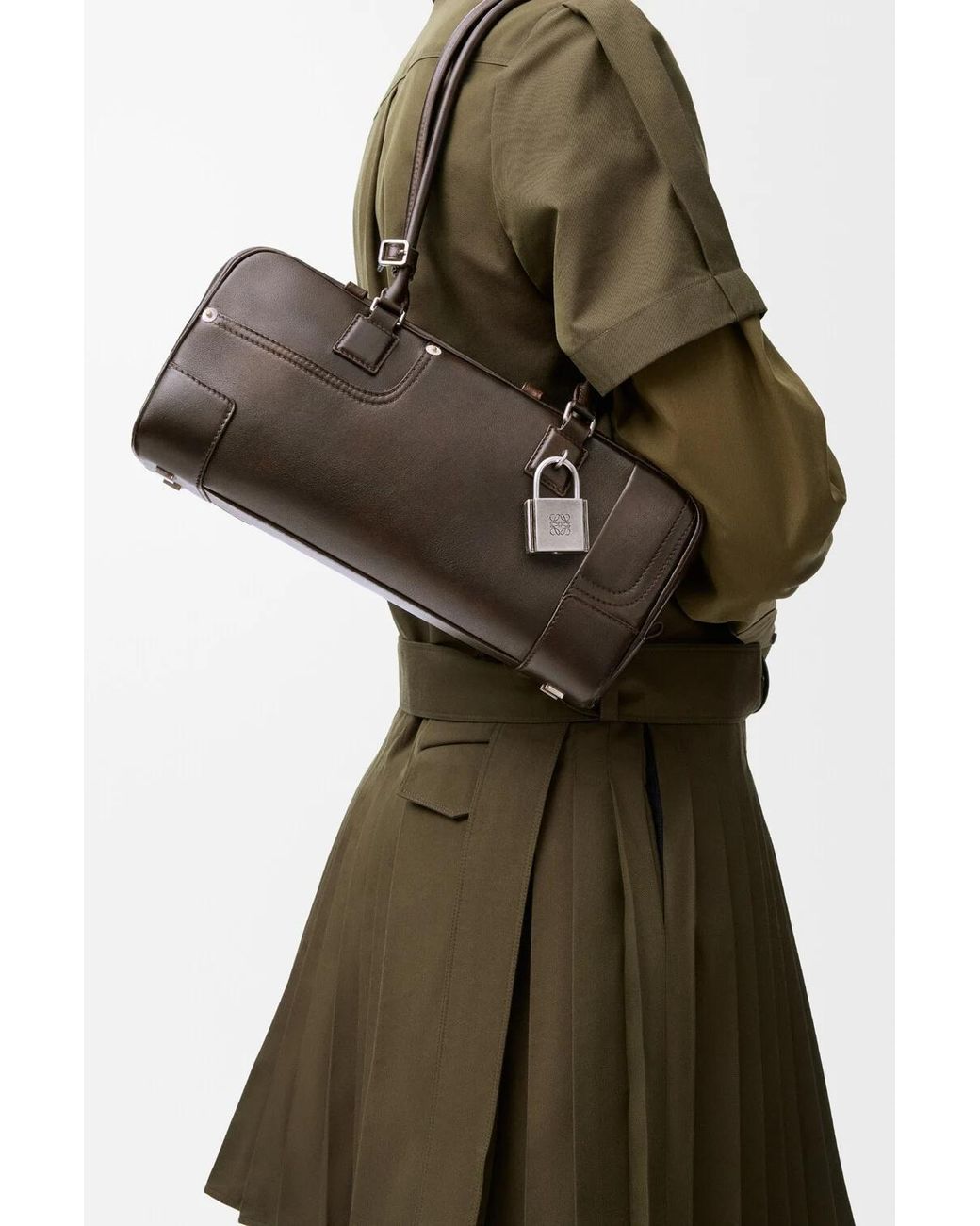 Loewe Black Panta Amazona 31 Cropped Bag