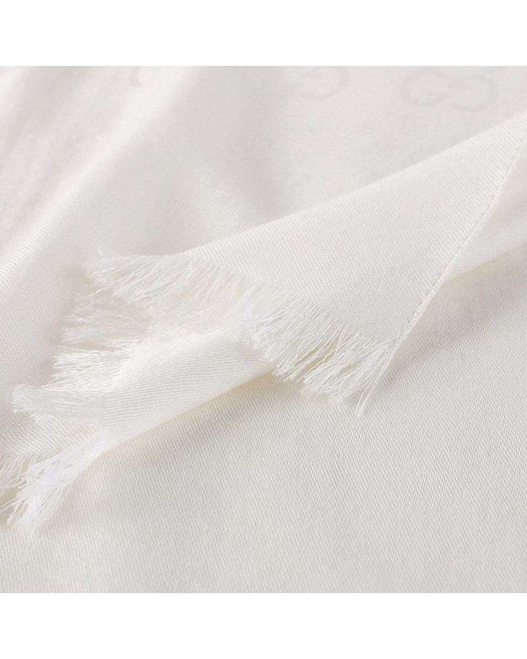 Gucci White Logo Casual Scarf