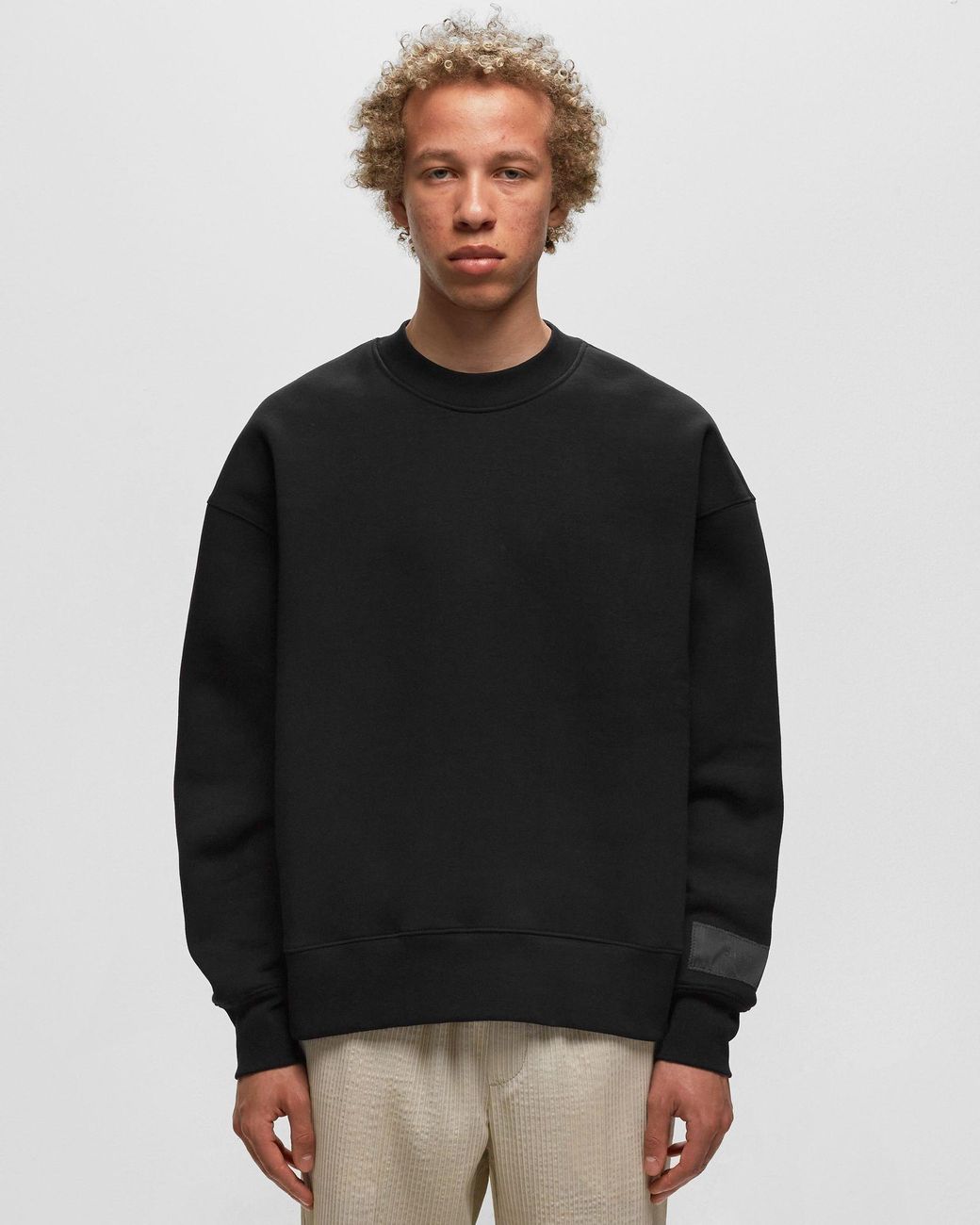 AMI Black Logo Patch Crewneck Sweatshirt for men
