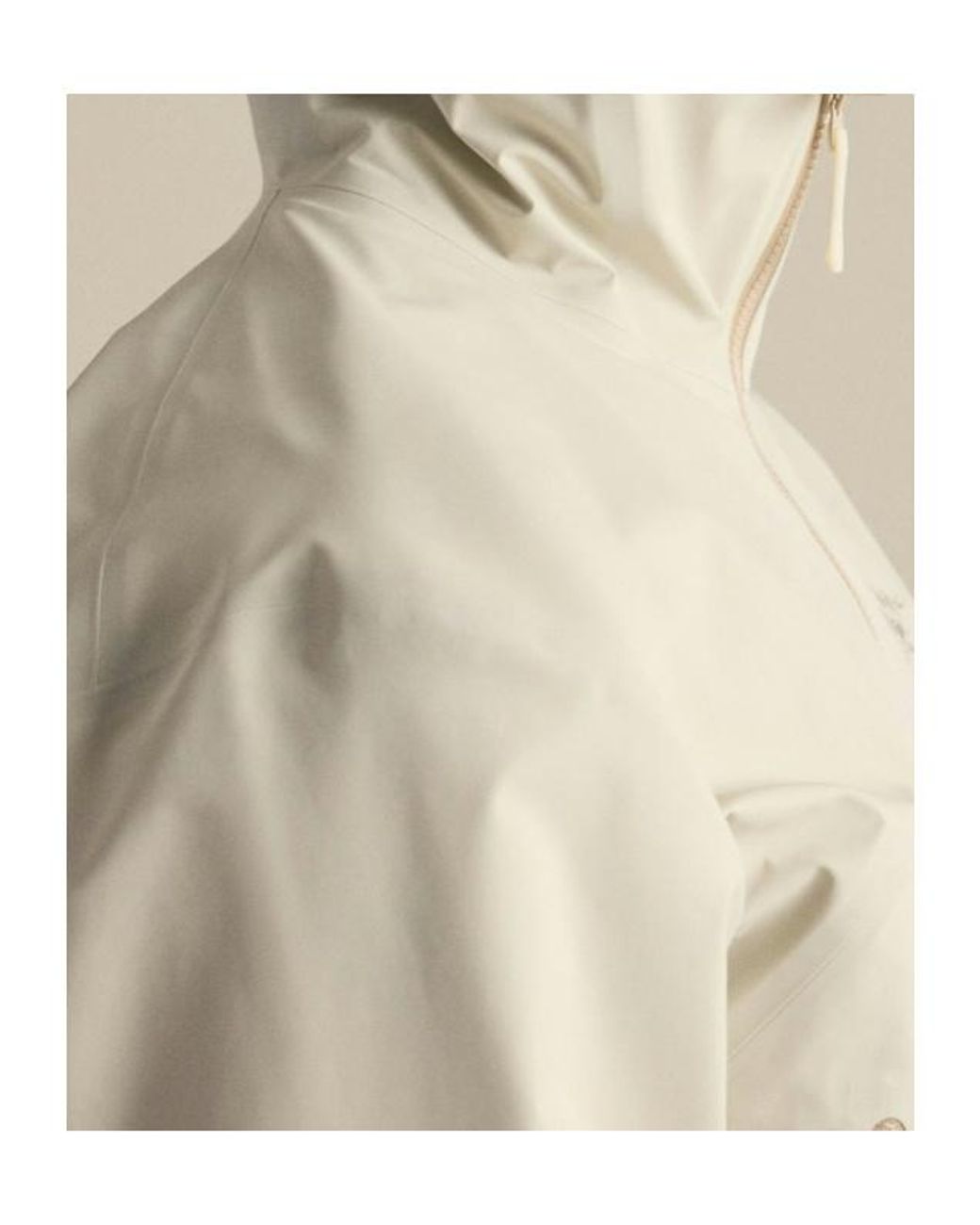 Arc'teryx White Beta Hooded Jacket for men