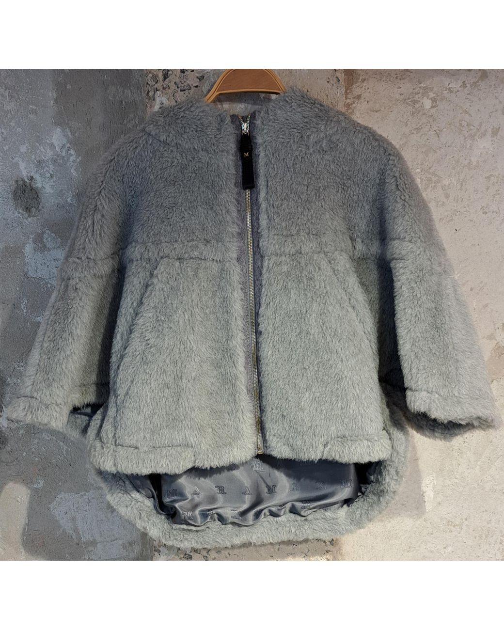 Max Mara Gray Long-Sleeved Fur