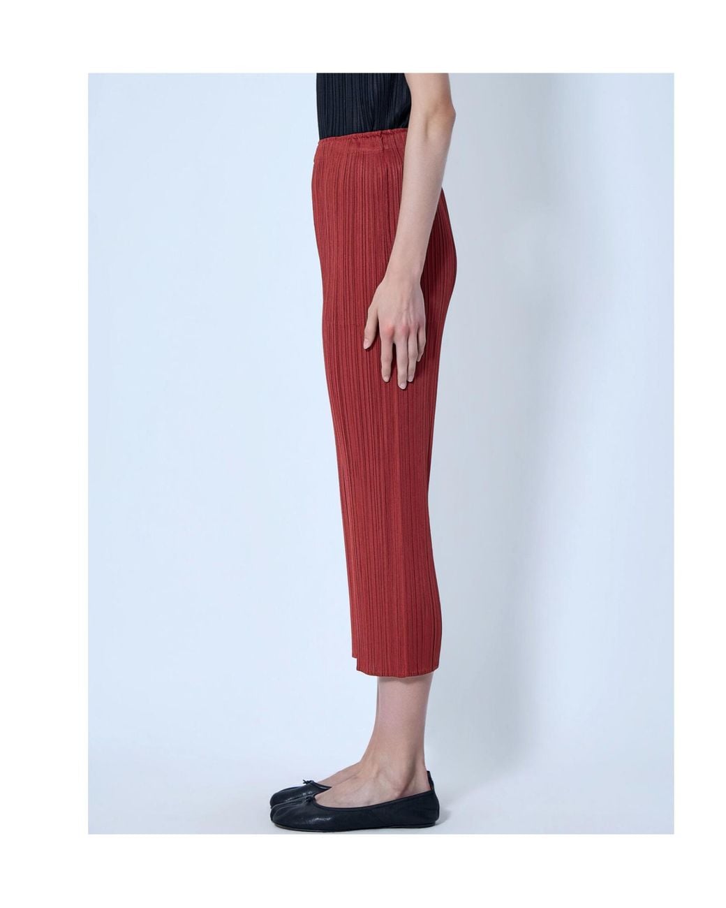 Pleats Please Issey Miyake Red Pleated Casual Trousers