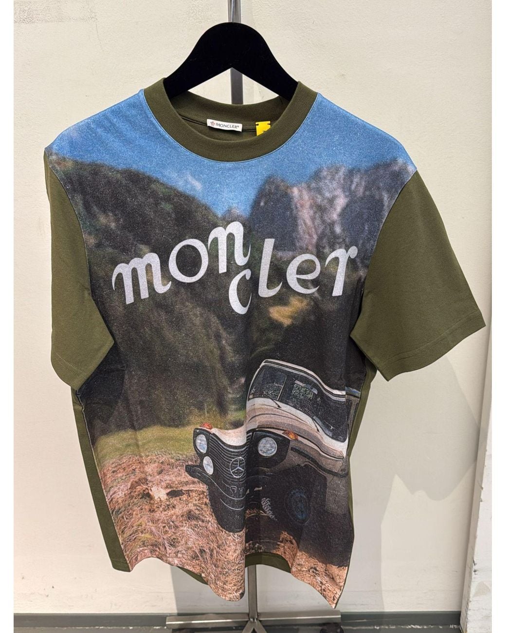 Moncler Gray Round Neck Short Sleeve T-Shirt for men