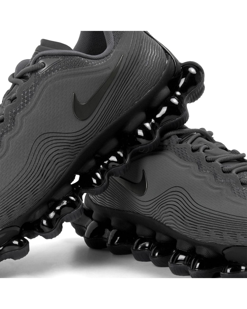 Nike Black Mesh Sneaker for men