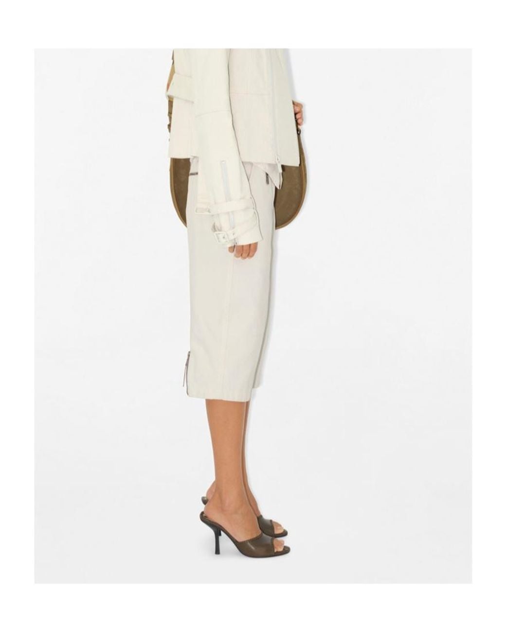 Burberry White Capri Zip-Hem Bermuda Shorts