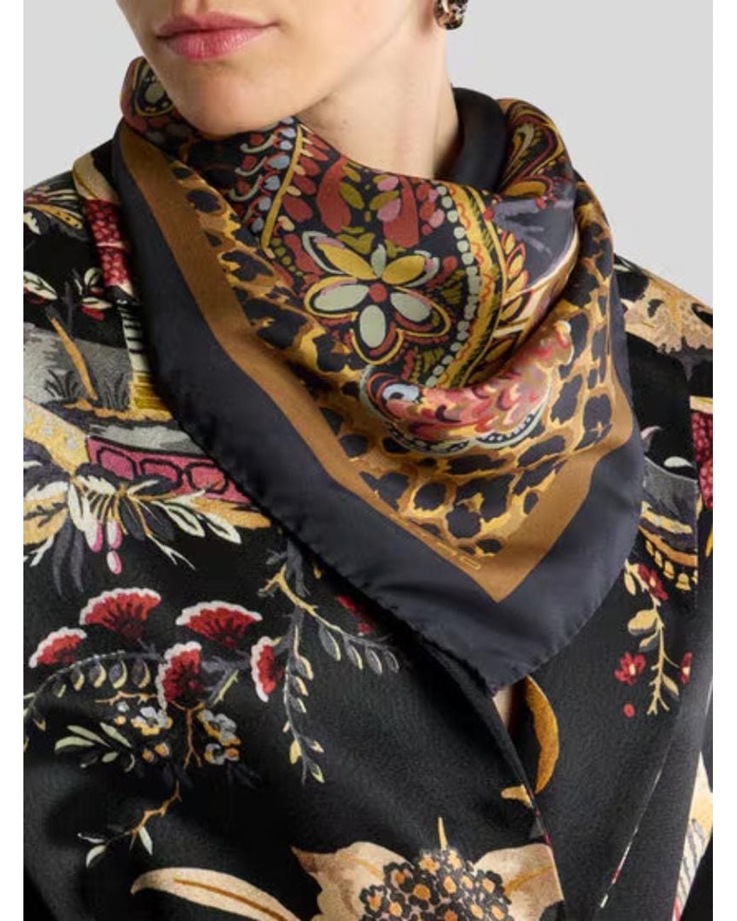 Etro Black Floral Paisley Print Scarf