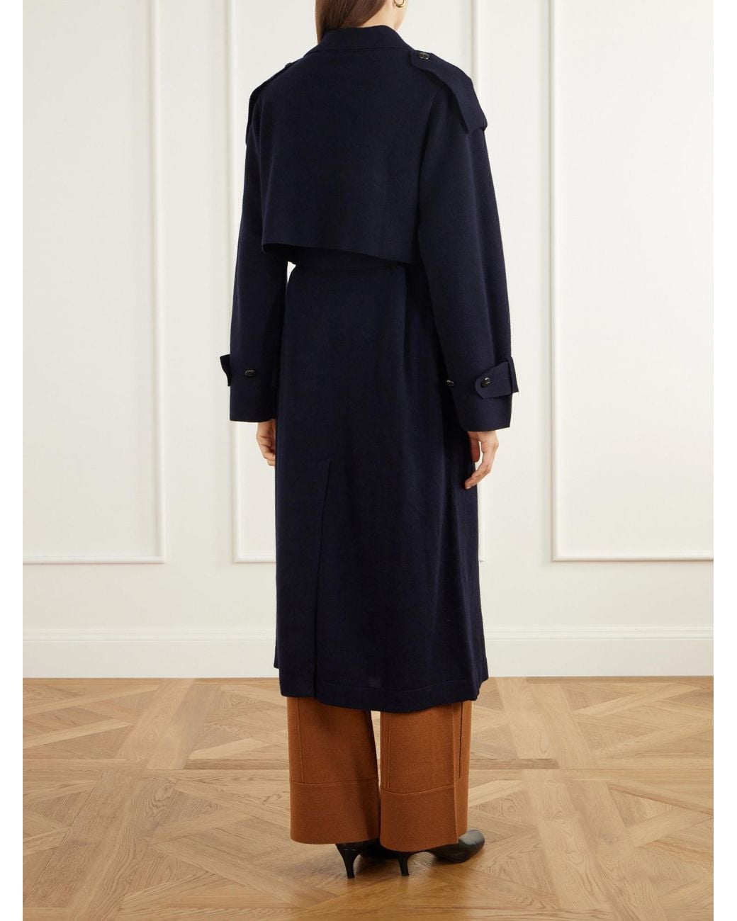 Allude Black Minimalist Long-Sleeve Trench Coat