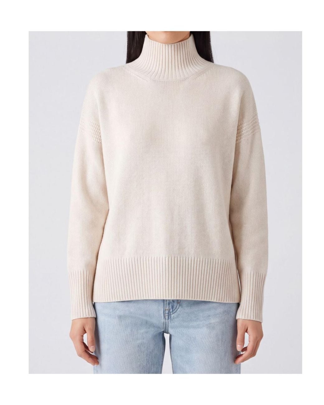 Roberto Collina White Ribbed Turtleneck Relaxedfit Sweater