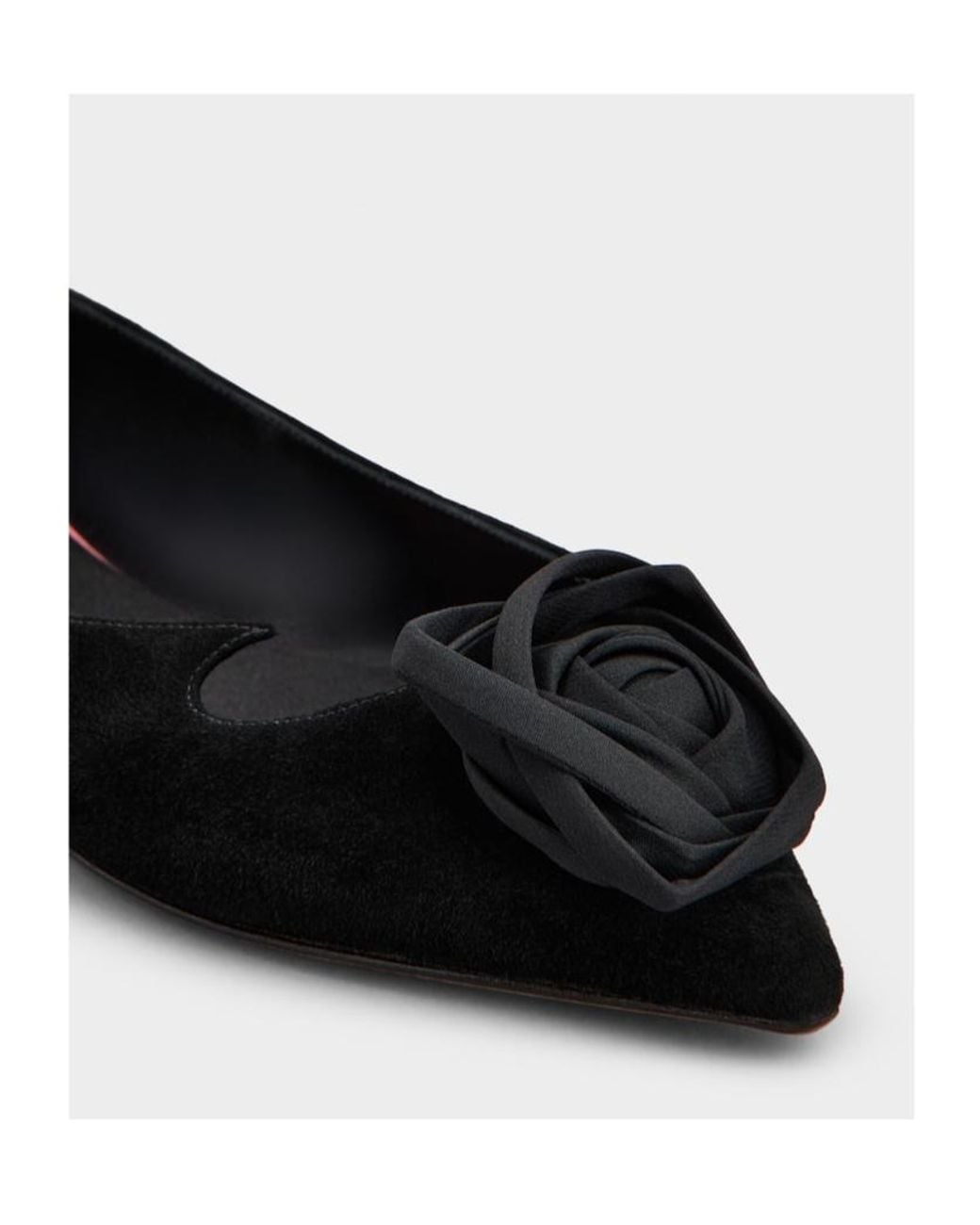 Roger Vivier Black Cut-Out Detailed Flat Shoes