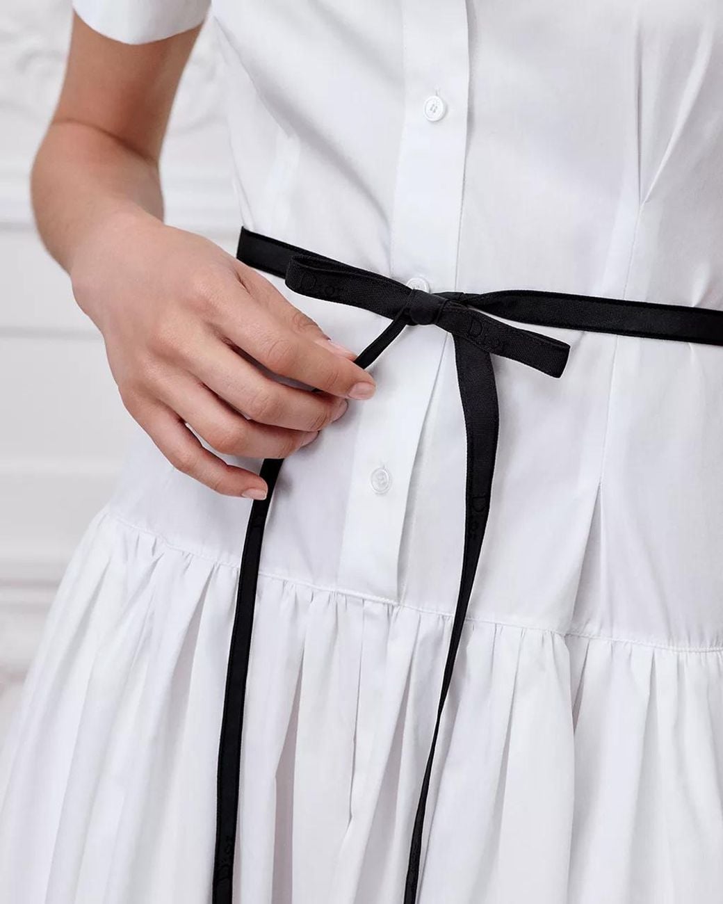 Dior White Mid-Length Médaillon Shirtdress