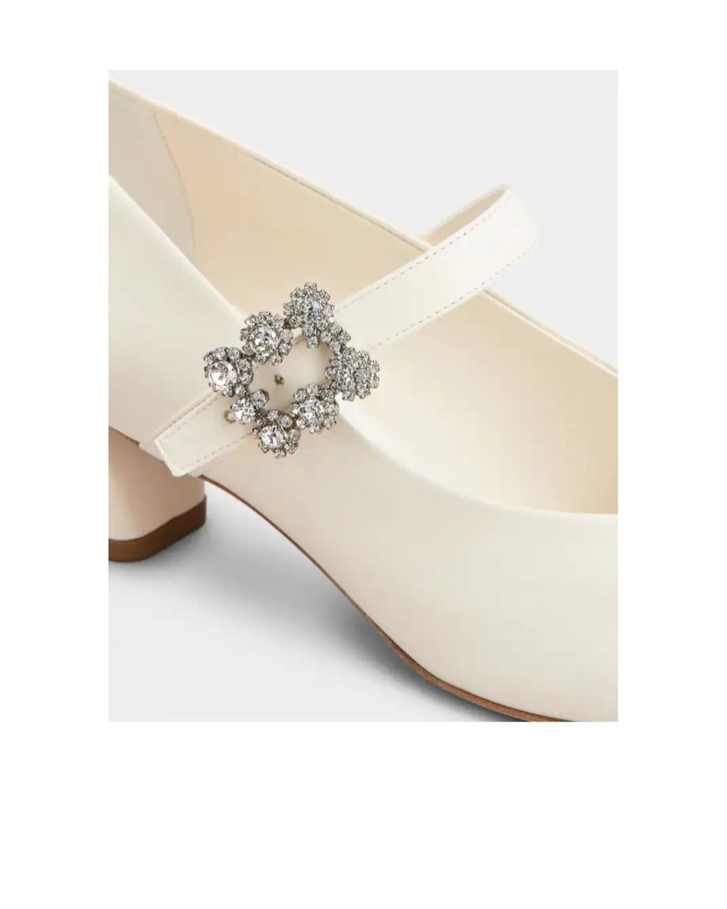 Roger Vivier White Efflorescence Mary Jane Pumps