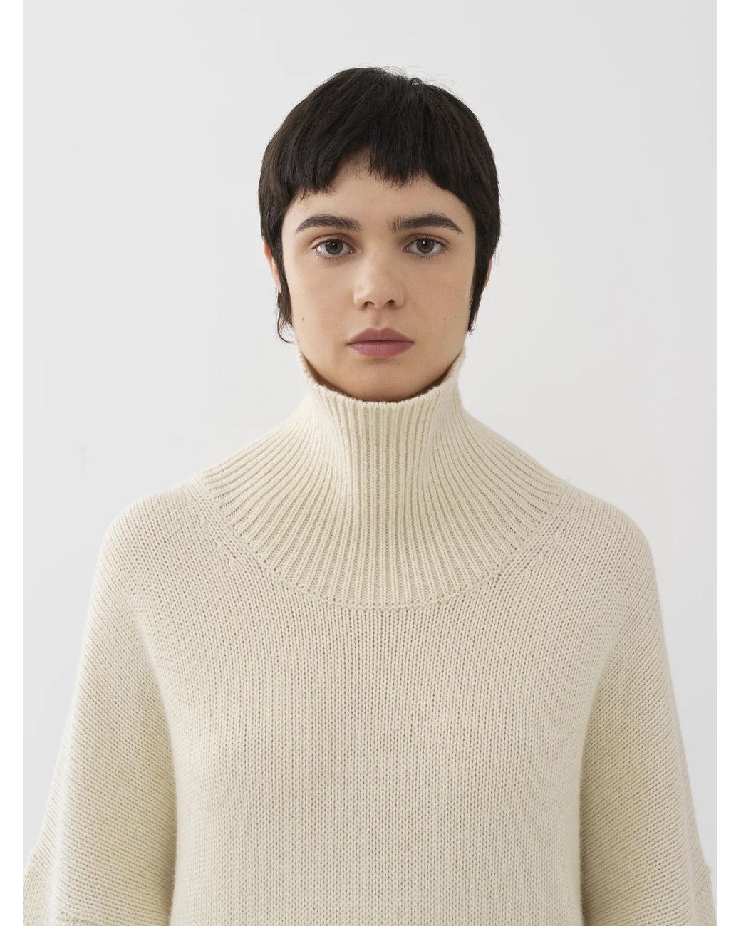 Chloé White Cashmere Turtleneck Sweater