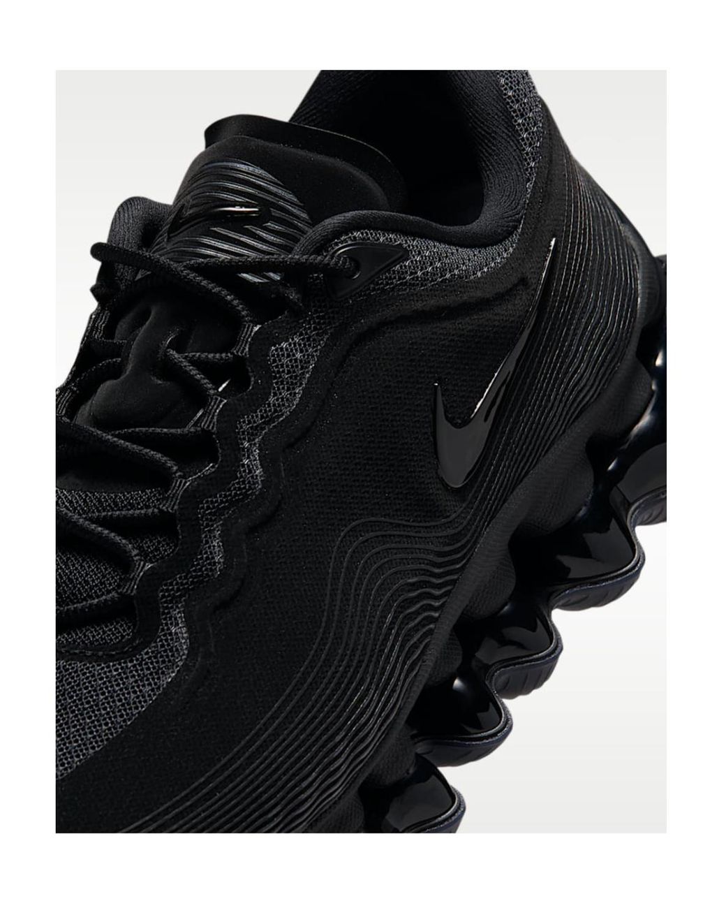 Nike Black Air Liquid Max Low-Top Sneakers for men