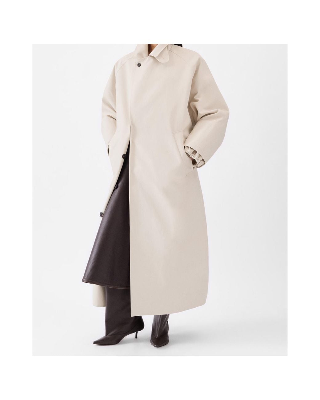Jacquemus White Long-Sleeved Belted Trench Coat