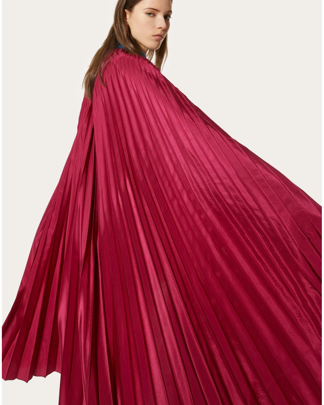 Valentino Red Tie Detailed Pleated Cape