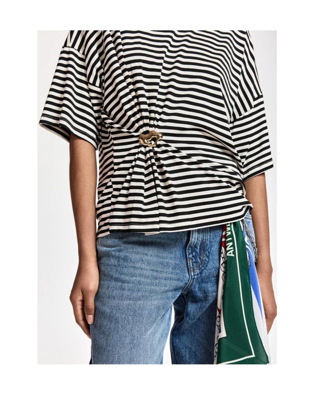 Essentiel Antwerp Black Kriss Striped Brooch T-Shirt