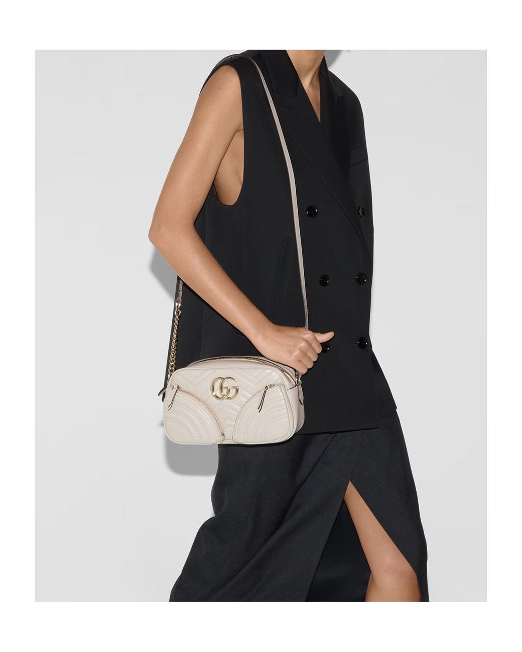 Gucci Natural Logo Plaque Quilted Shoulder Bag