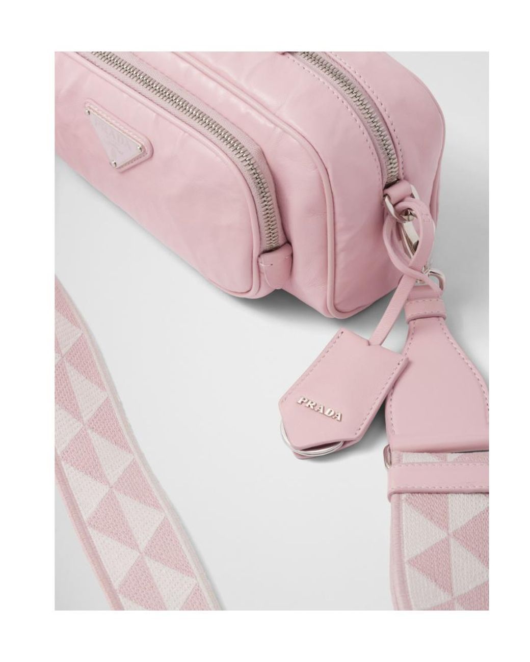 Prada Logo Plaque Zipped Shoulder Bag in Pink | Lyst