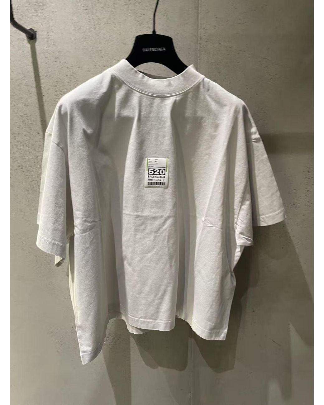 【送料込 BALENCIAGA★Airport Tag クロップドTシャツ Balenciaga Airport Tag Cropped T-Shirt in Brown | Lyst