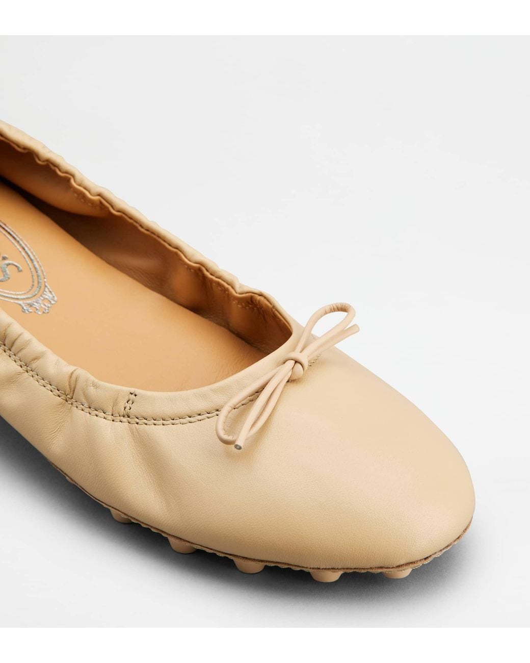 Tod's Natural Gommino Bow-Detailed Ballerinas Shoes
