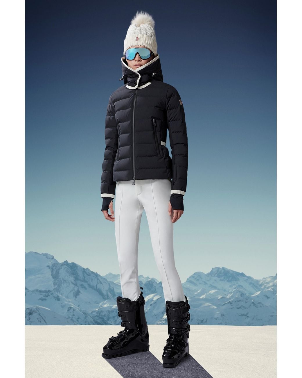 Moncler Black Lamoura Short Down Jacket