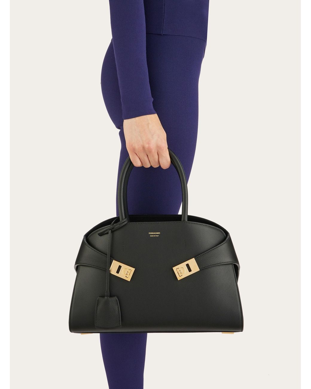 Ferragamo Black Ferragamo Hug Logo Printed Tote Bag