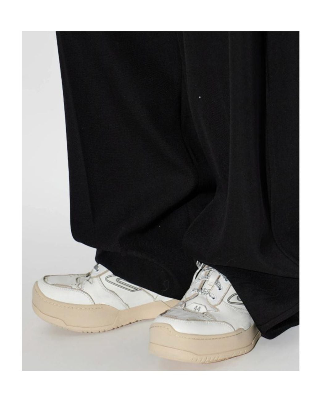 Balenciaga White Hamptons Lace-Up Sneakers for men