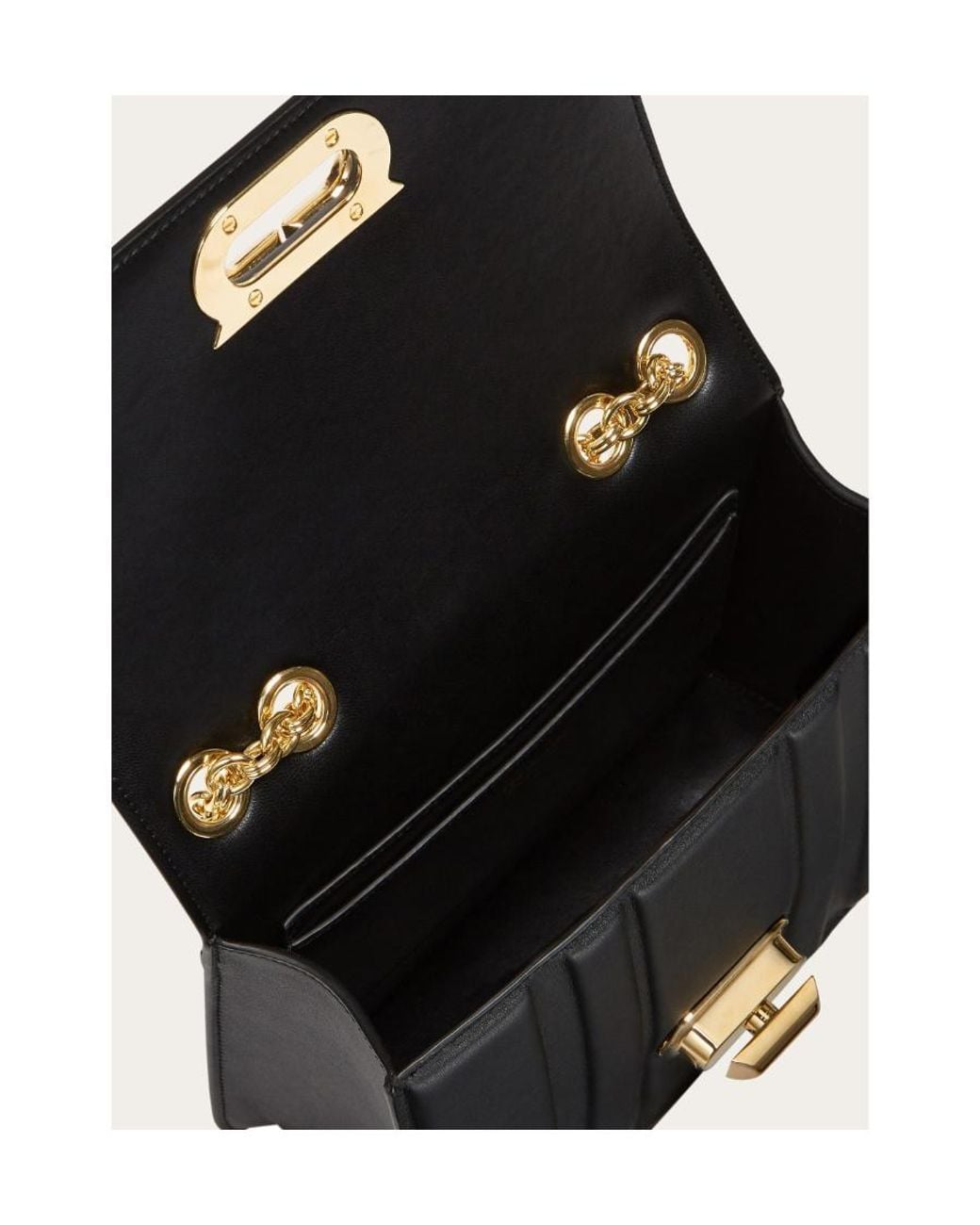 Ferragamo Black Ferragamo Logo Plaque Shoulder Bag