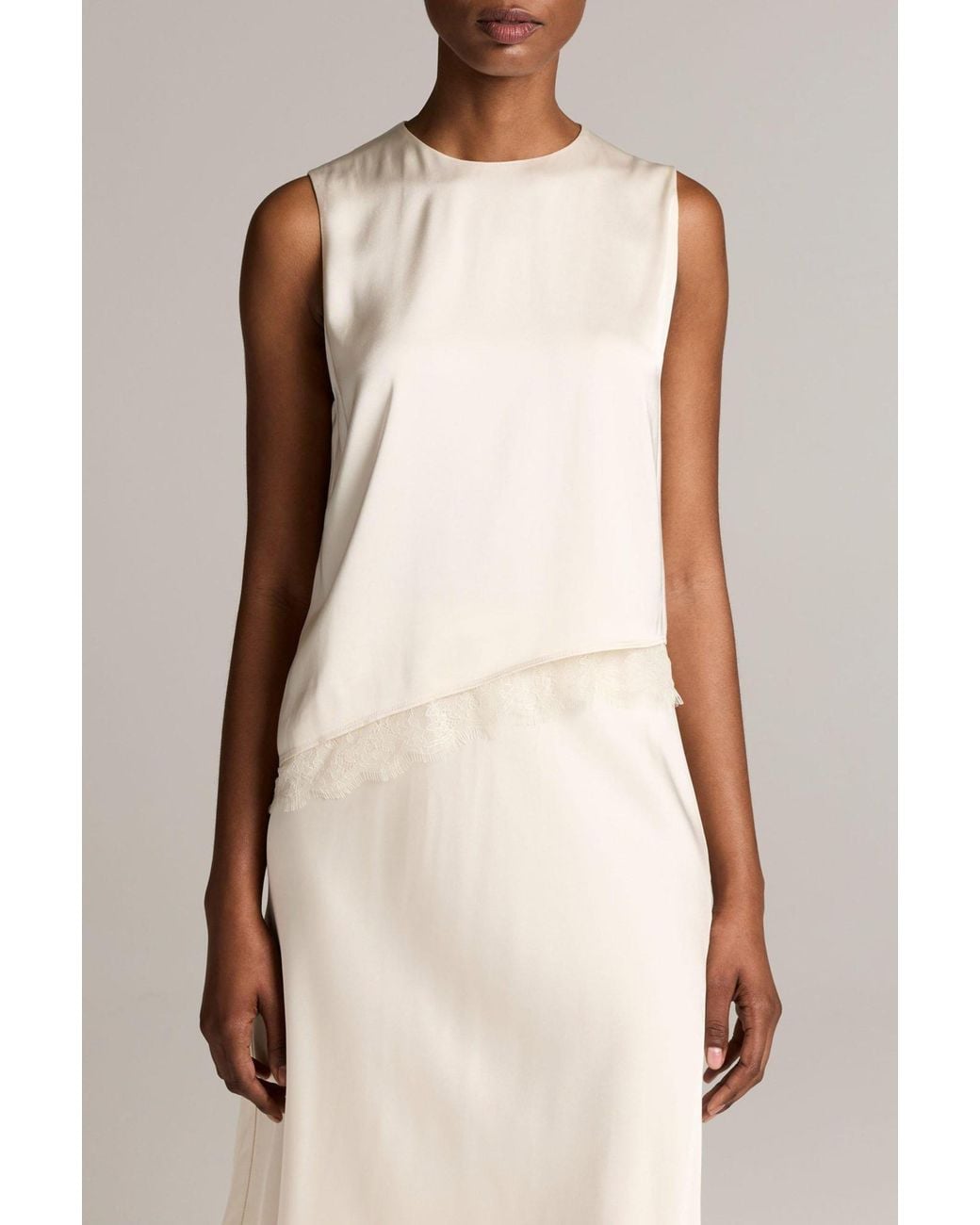 Vince White Round-Neck Sleeveless Top