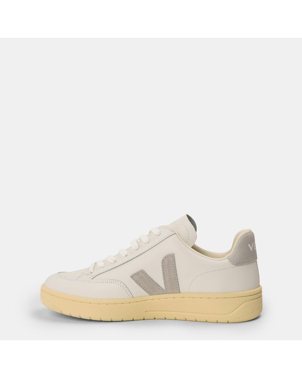 Veja White Simple Casual Shoes