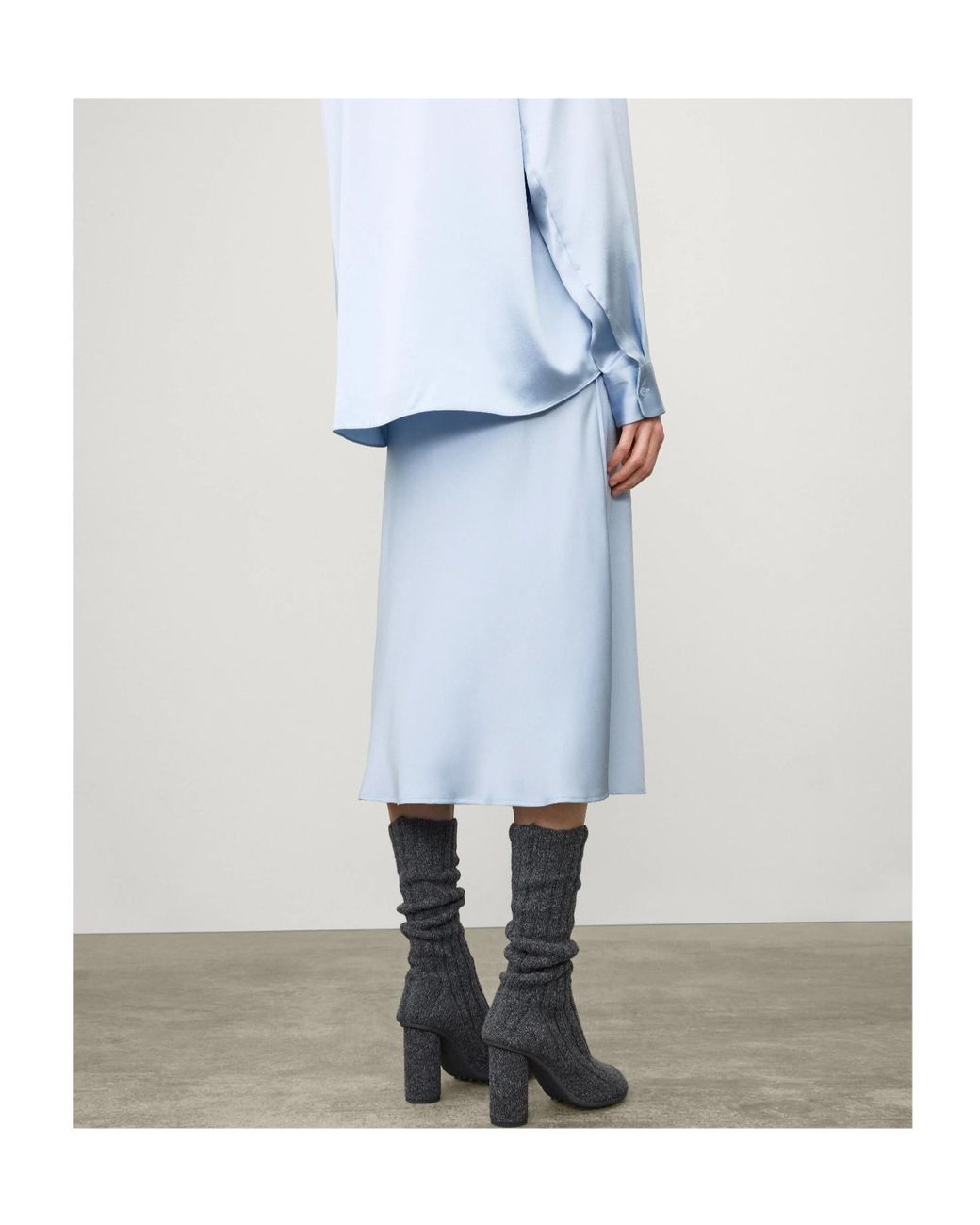 Lisa Yang Blue Elastic Waist Midi Skirt