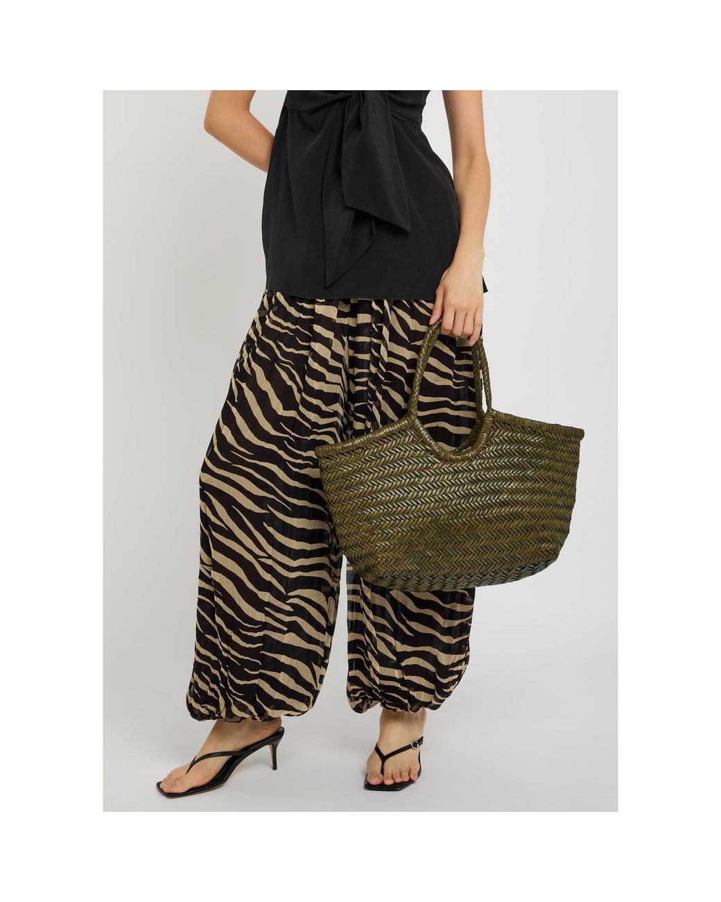 Dragon Diffusion Green Human-Pattern Woven Tote Bag