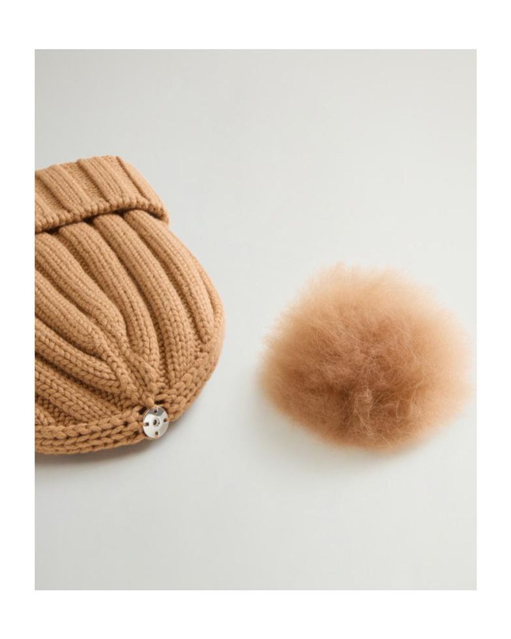 Woolrich Natural Logo Patch Pompom Detailed Beanie