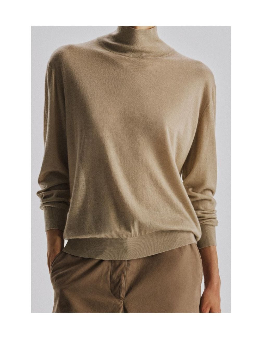 The Row Natural Relaxed Turtleneck Knitted Jumper