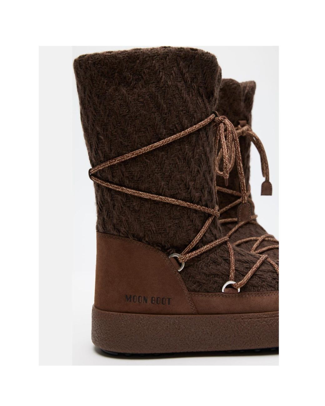 Moon Boot Brown X Guest