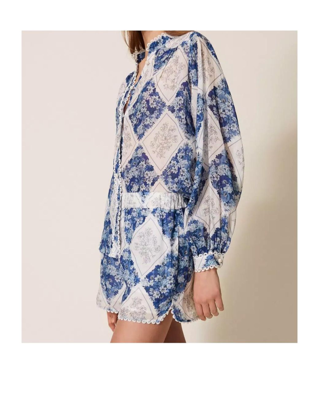 Twinset Blue Lace Trim Floral-Printed Shorts