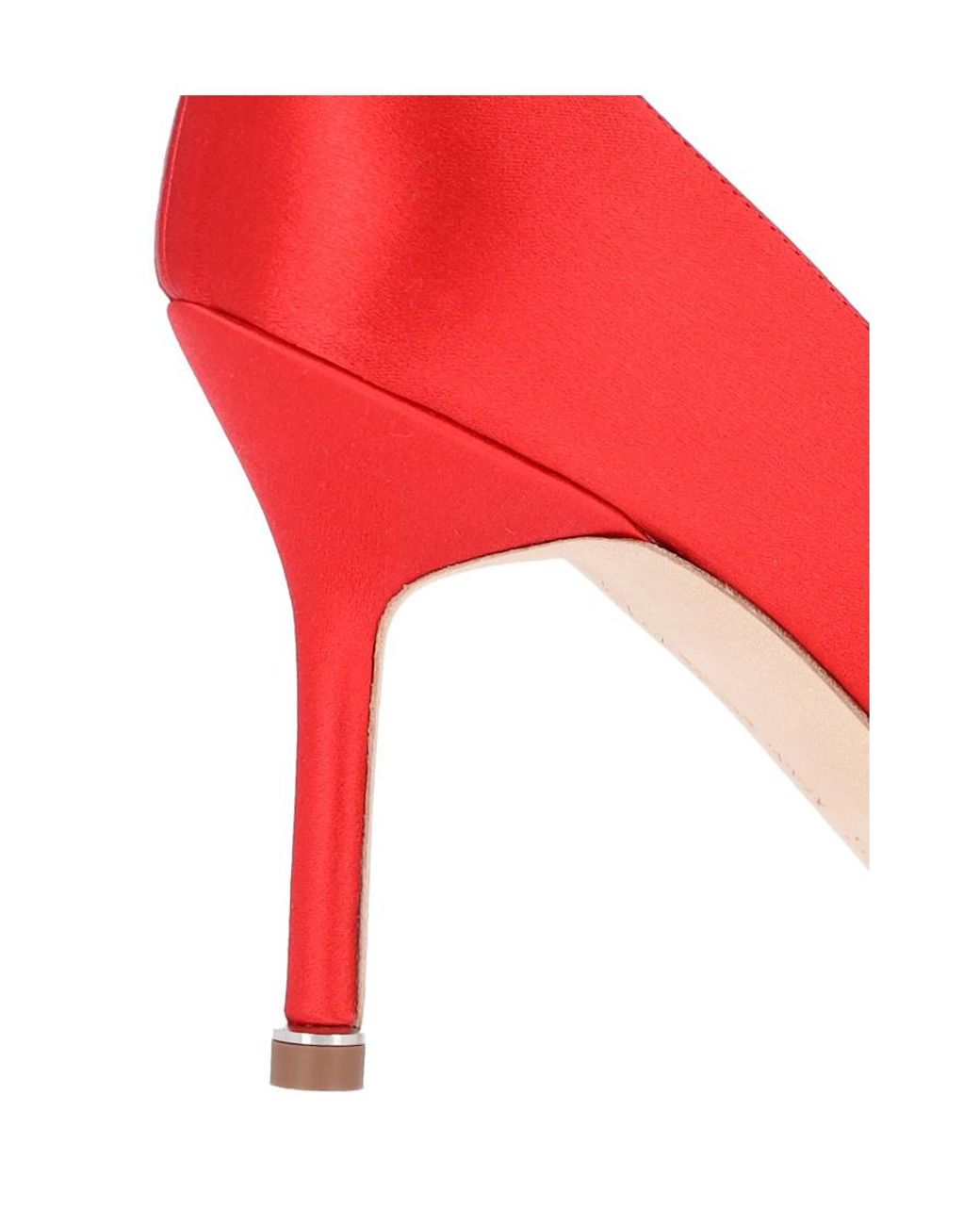 Manolo Blahnik Red Pointed High Heels