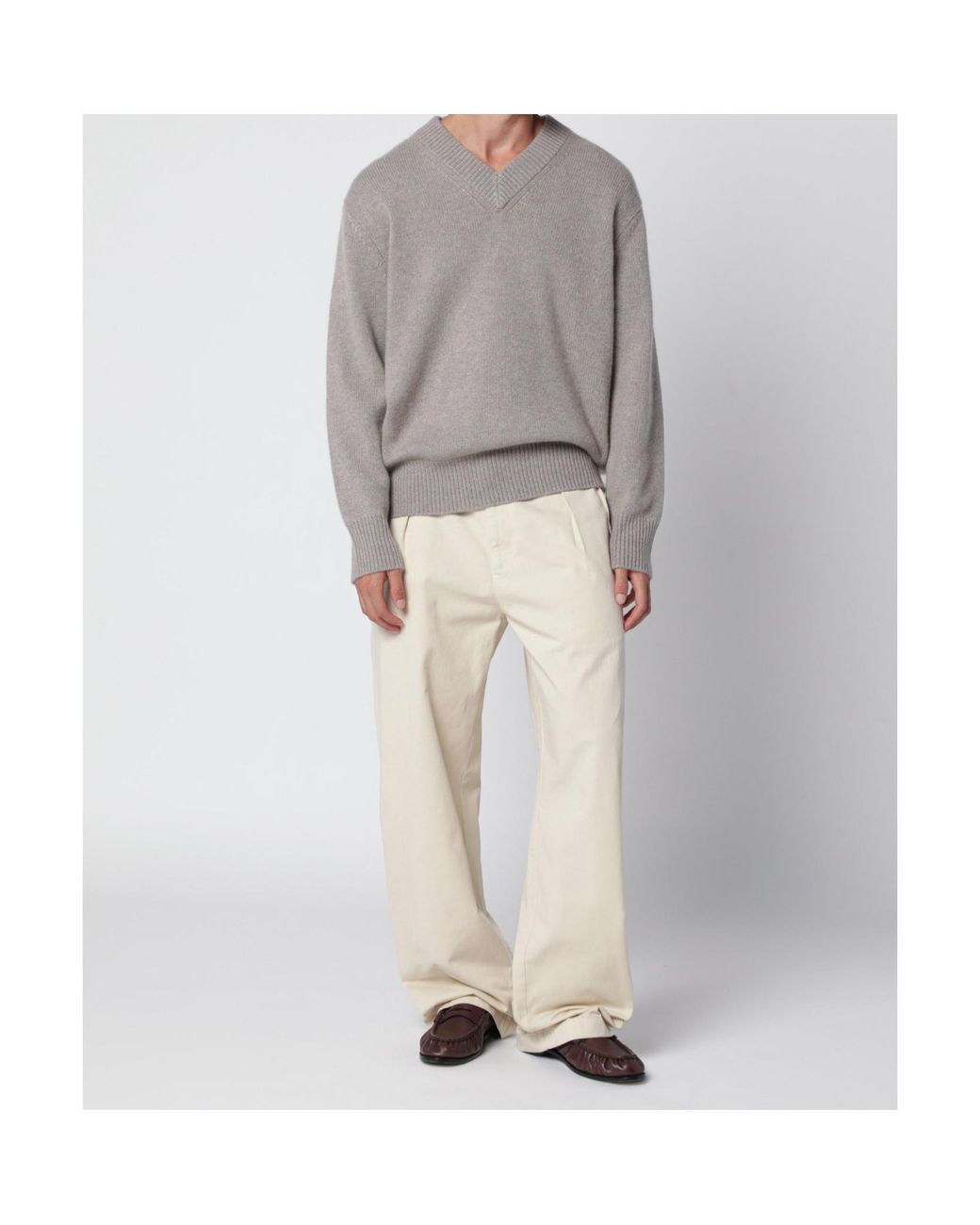 Soft Goat Gray Ribbed V-Neck Knitted Sweater for men