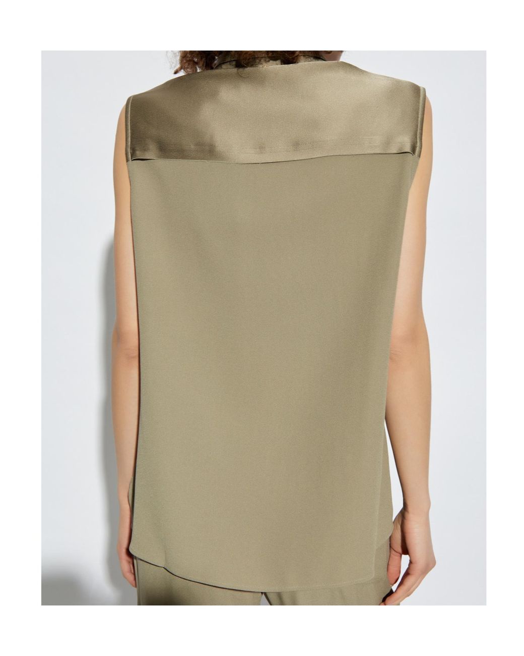 AMI Green Turn-Down Collar Sleeveless Shirt