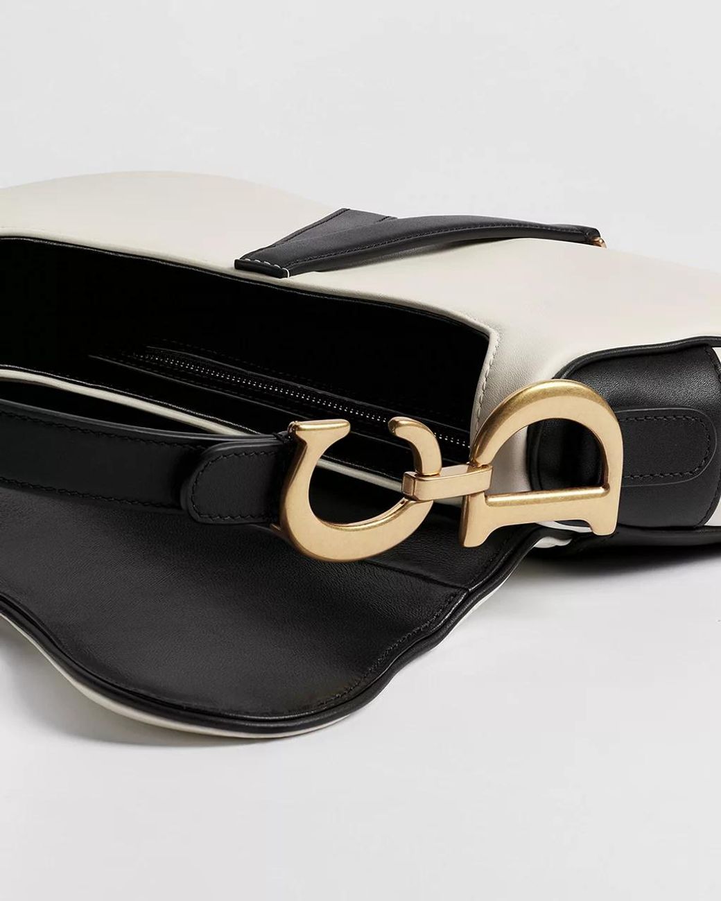 Dior White Saddle Bag With Strap