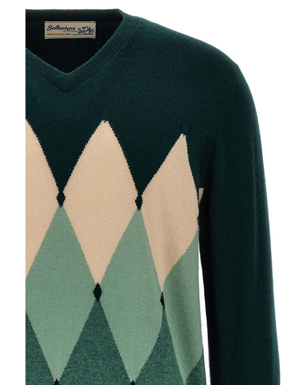 Ballantyne Green Diamond Pattern V-Neck Jumper for men