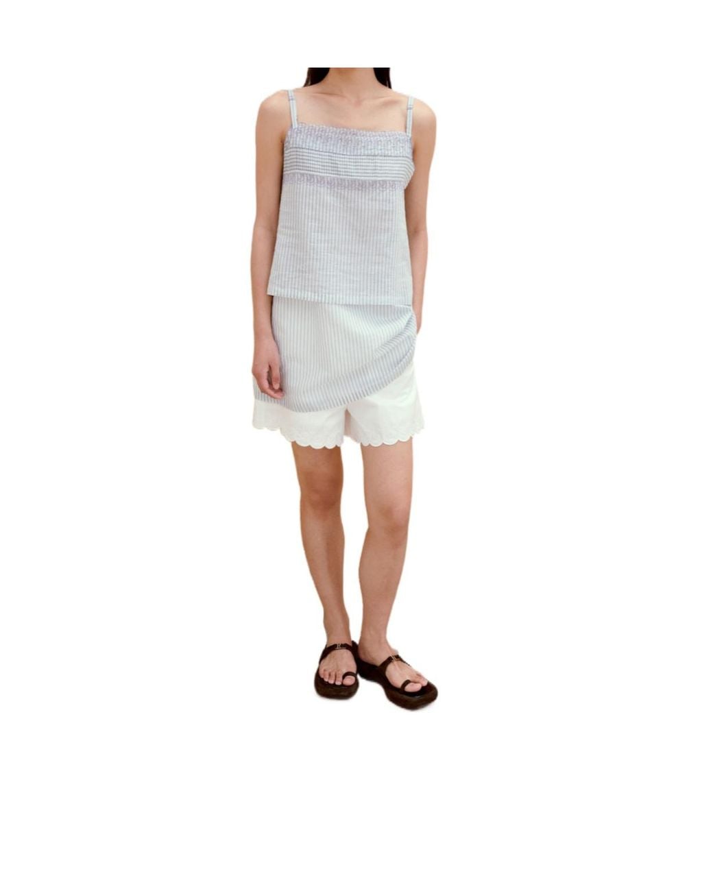 Low Classic White Scalloped Shorts