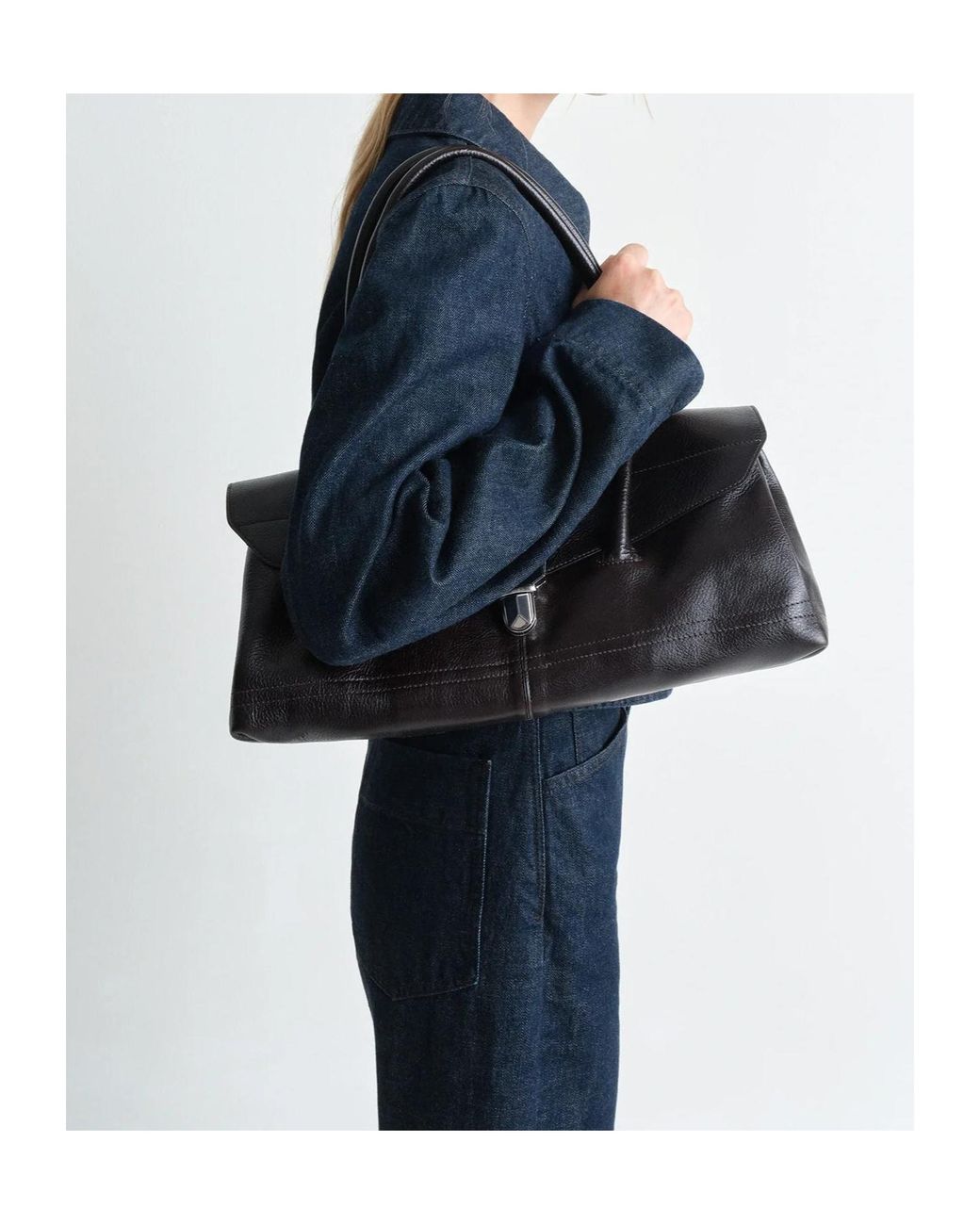 Lemaire Black Gear Logo Detailed Shoulder Bag