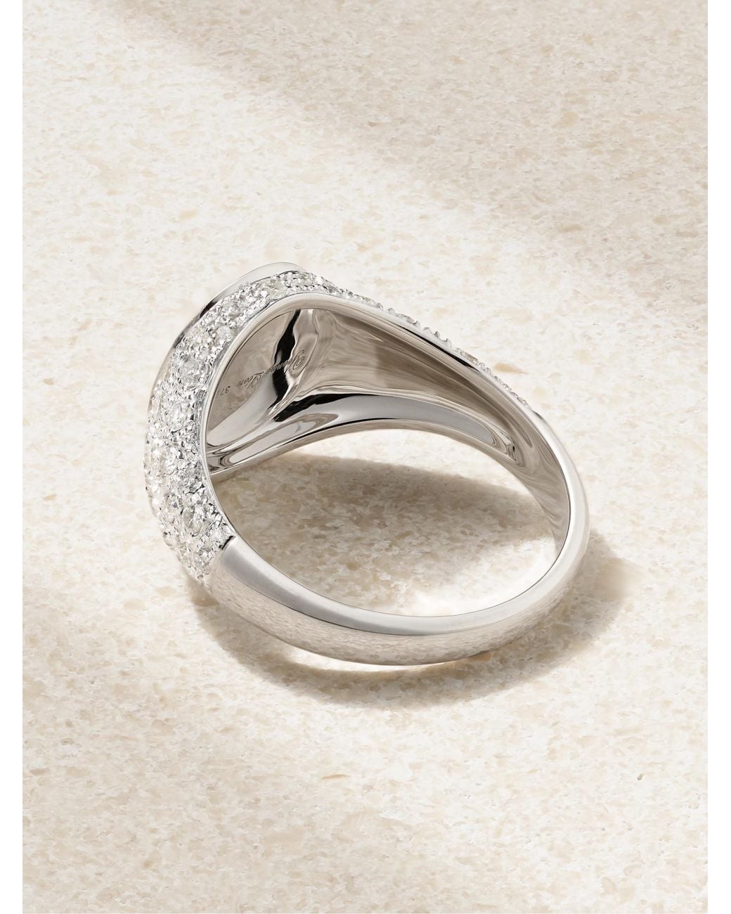 Yvonne Léon White 9-Karat Diamond Ring