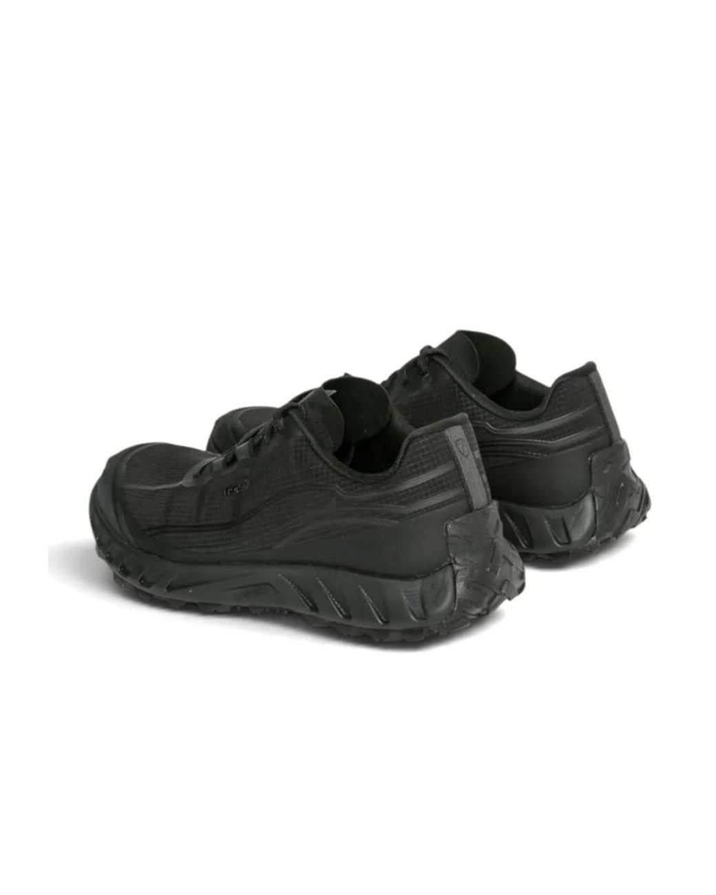 Norda Black Round-Toe Sneakers