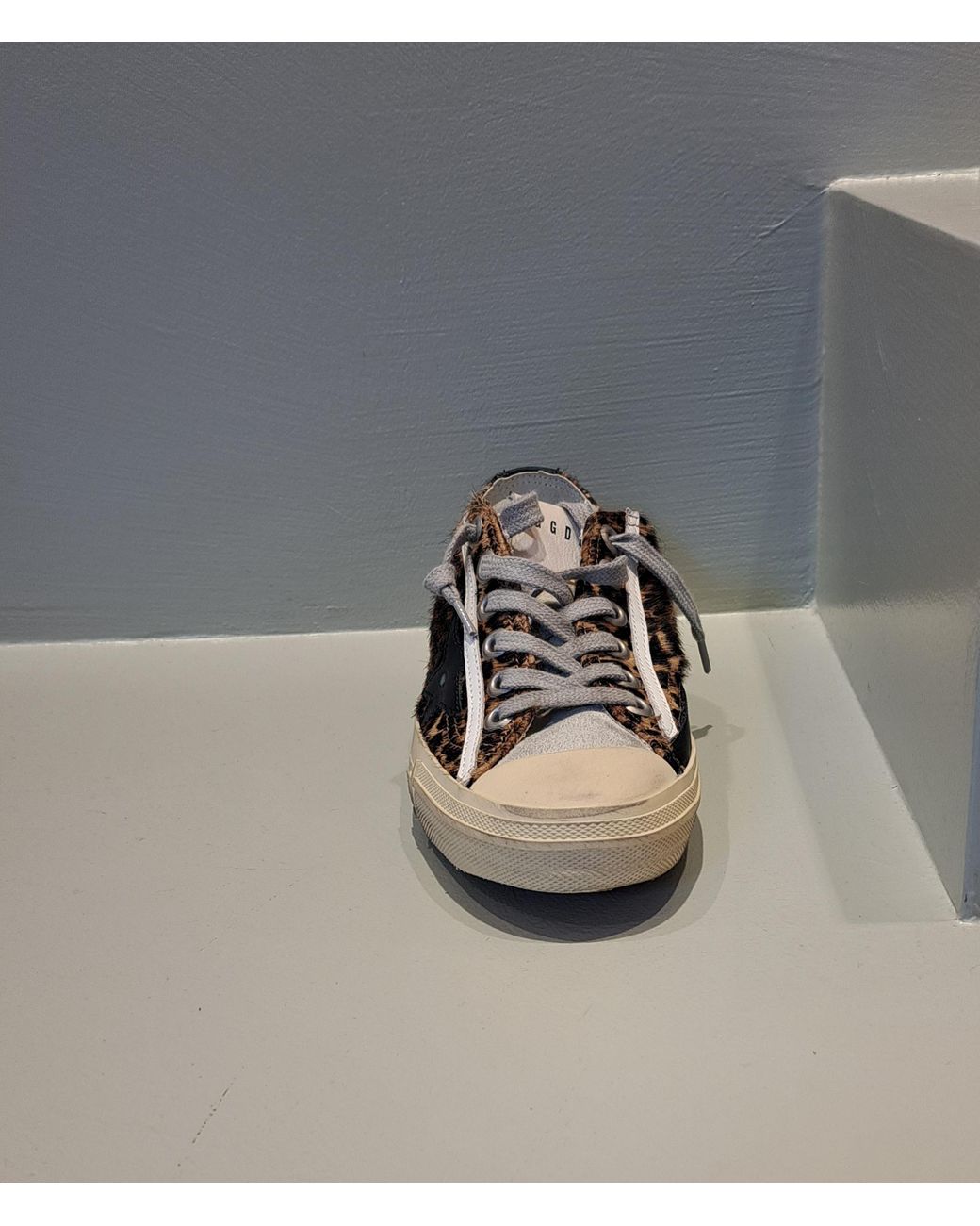 Golden Goose Deluxe Brand Brown V-Star 2 Low-Top Sneakers
