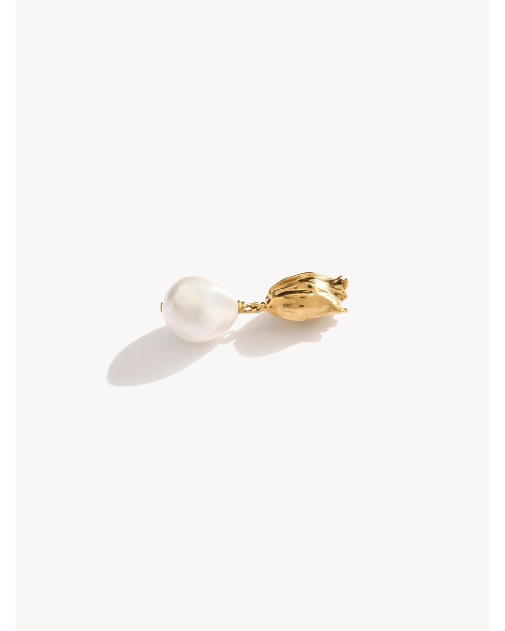 Chloé White Chloé Tulip Detailed Earrings