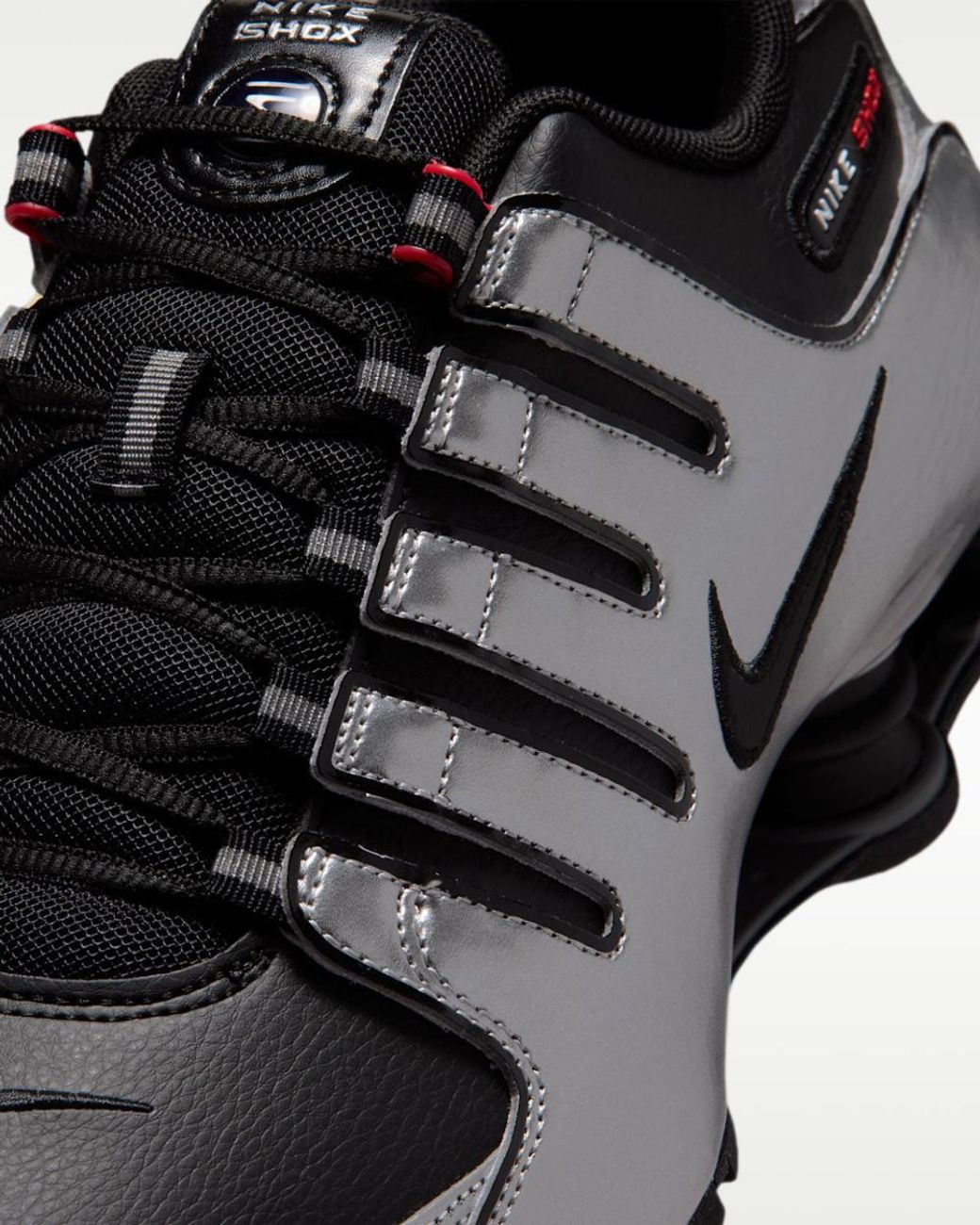 Nike Black Shox Nz Low-Top Sneakers for men