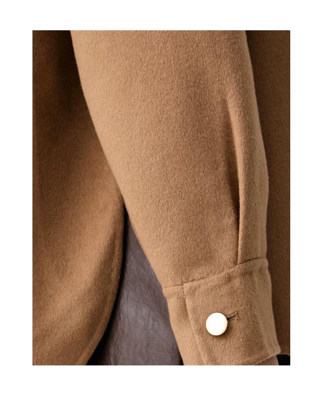Kaos Brown Long-Sleeved Casual Jacket