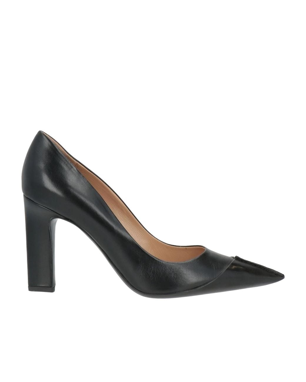 Chloé Black Leather Courts